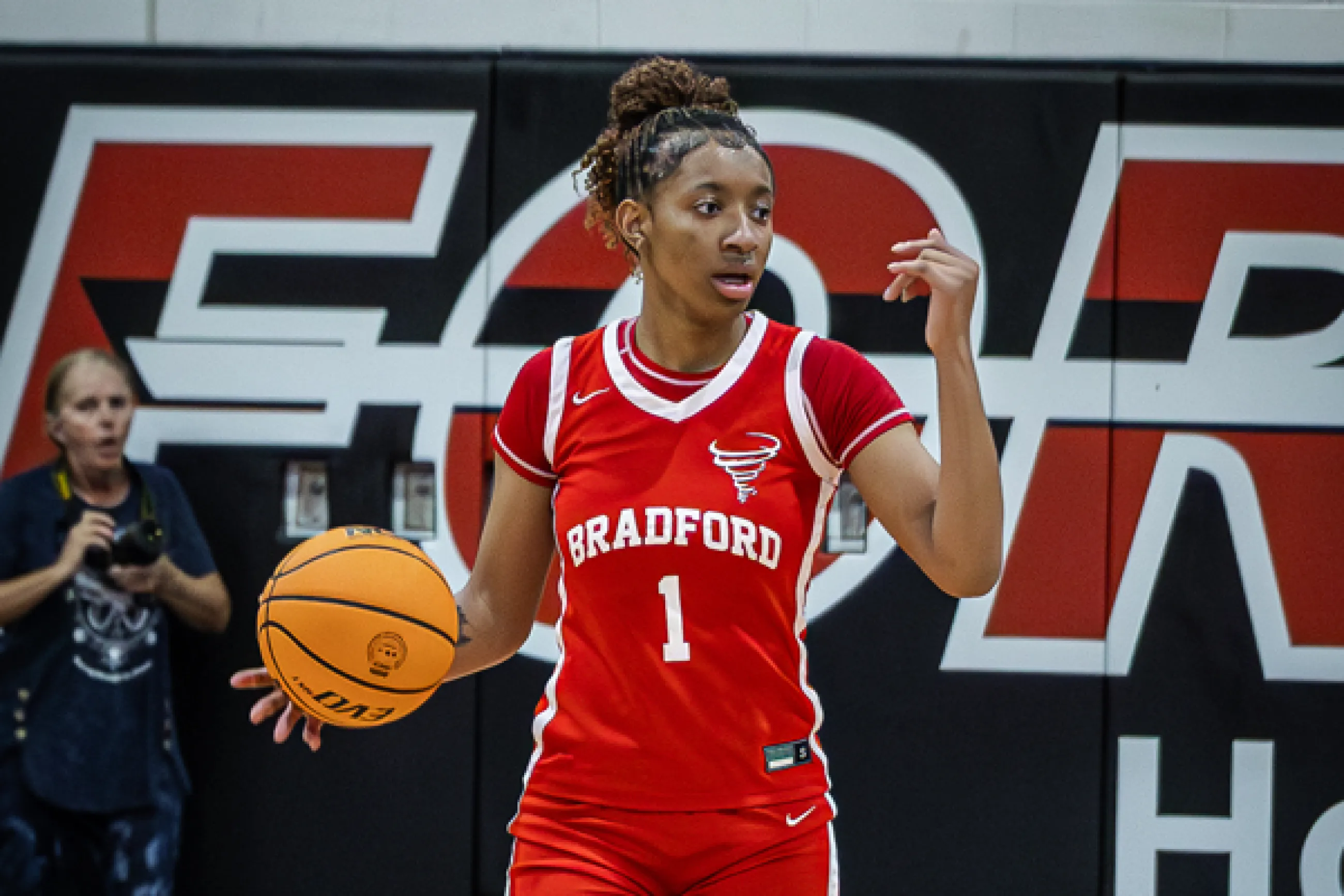 UF Ortho Athlete of the Week - Ar’Nayshia Griffin